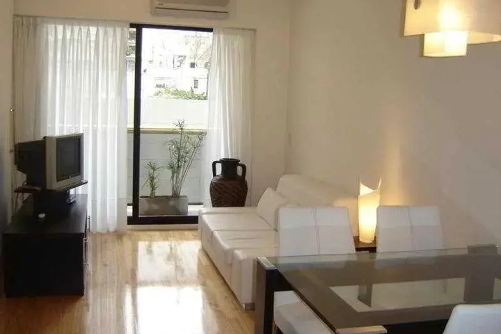 Premier Arenales Suites