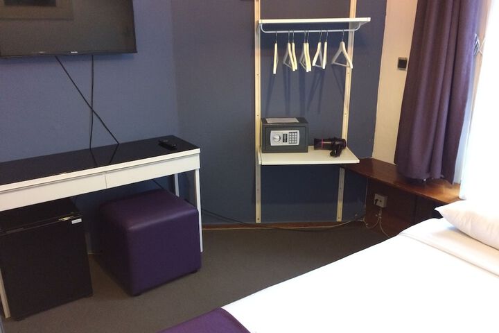 Room 38 of 54