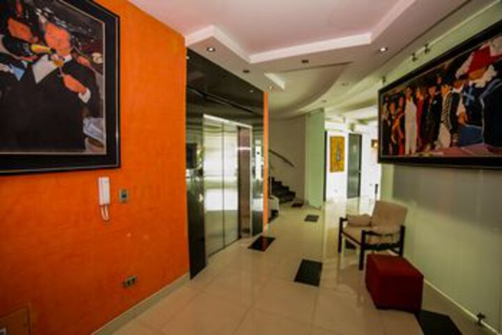 Ballroom/Hall 22 of 34