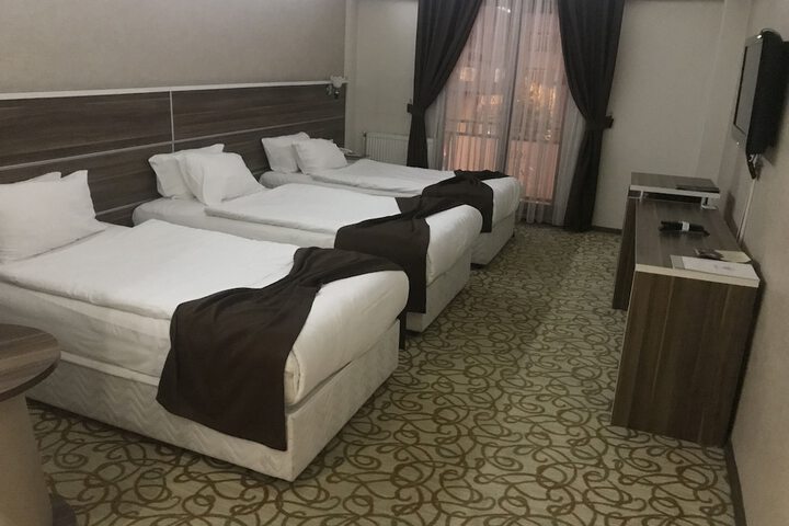 Room 5 of 23