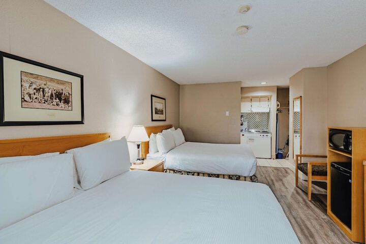 Room 15 of 68