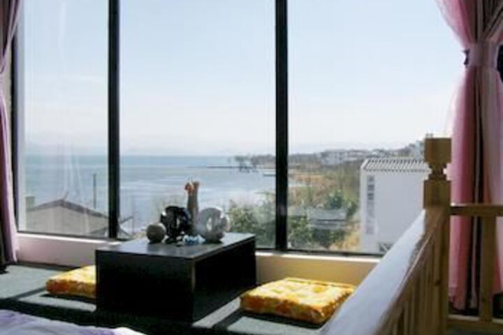 Room 15 of 76