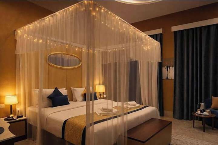 Room 27 of 68