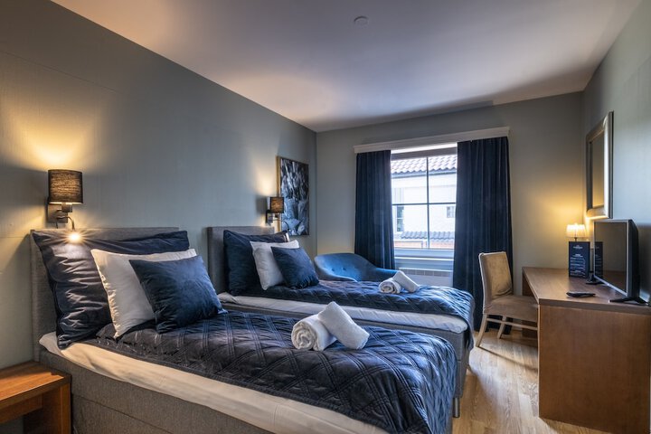 Room 7 of 40