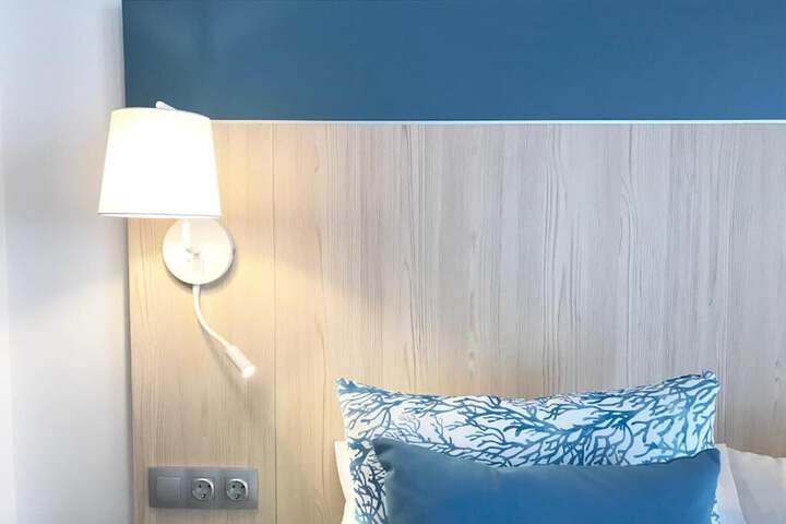 Room 48 of 90