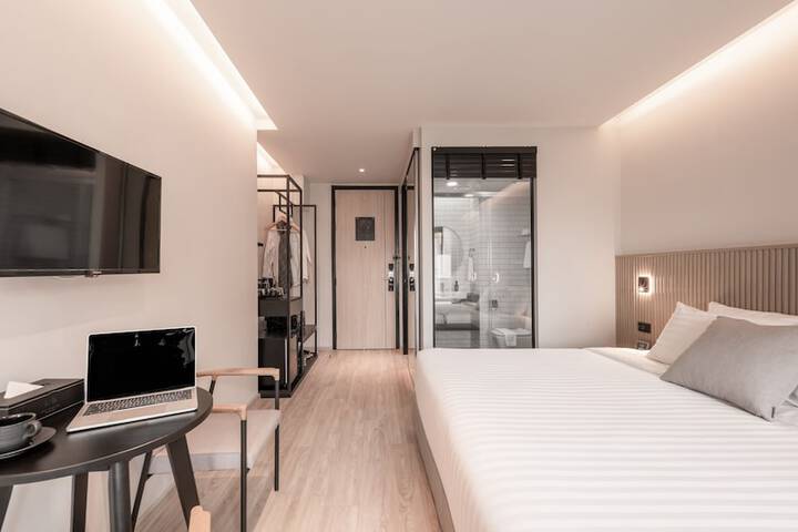 Room 54 of 157