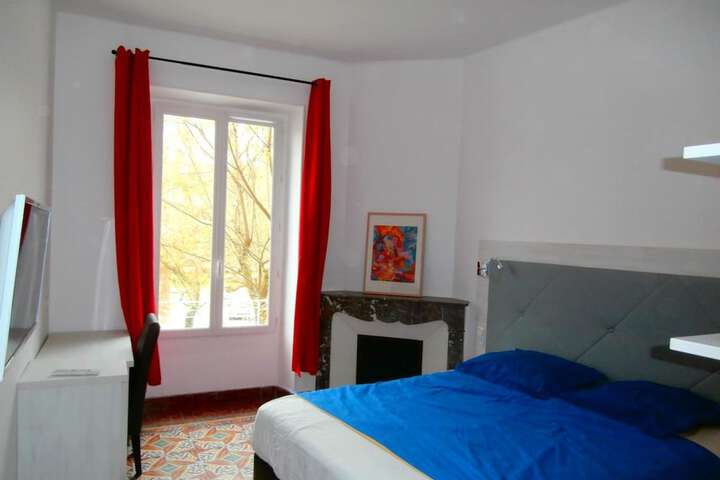 Room 5 of 21
