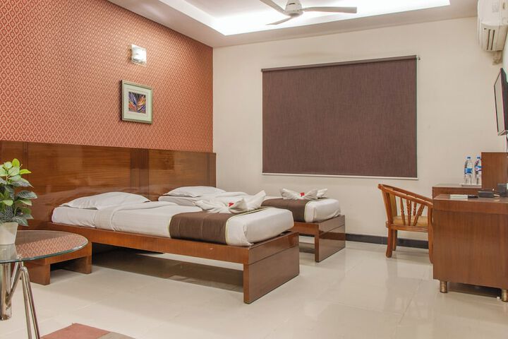 Room 6 of 55