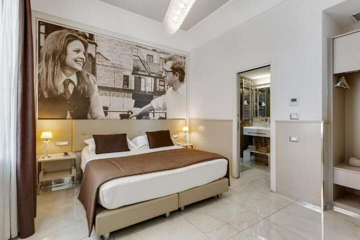 Room 3 of 11