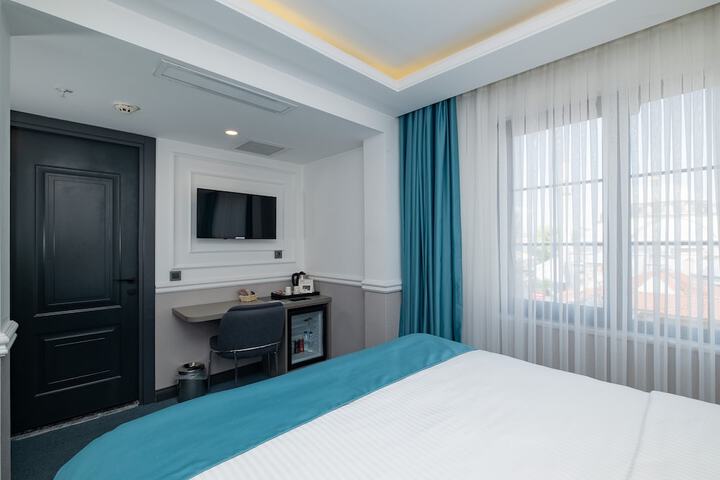 Room 20 of 49