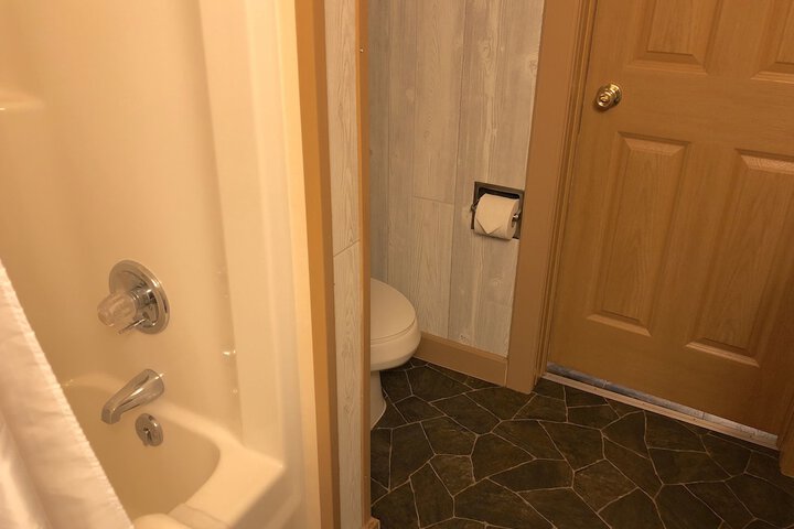 Room 163 of 259
