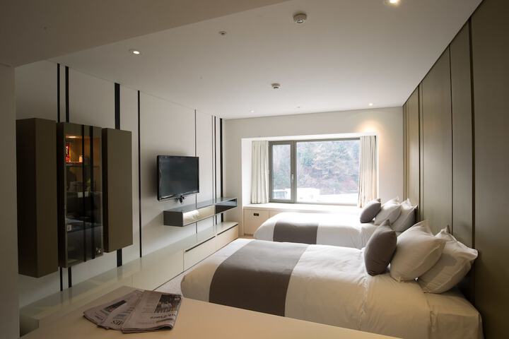 Room 28 of 101