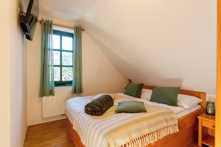 Room 10 of 54
