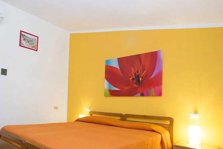Room 11 of 41