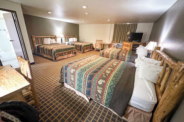 Room 26 of 45