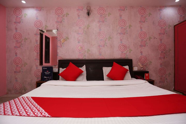 Room 21 of 32
