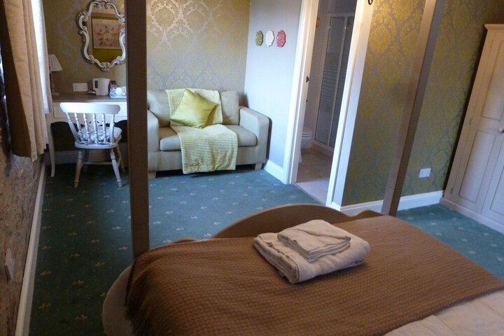 Room 19 of 64