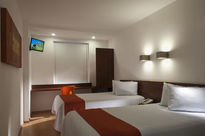 Room 11 of 35