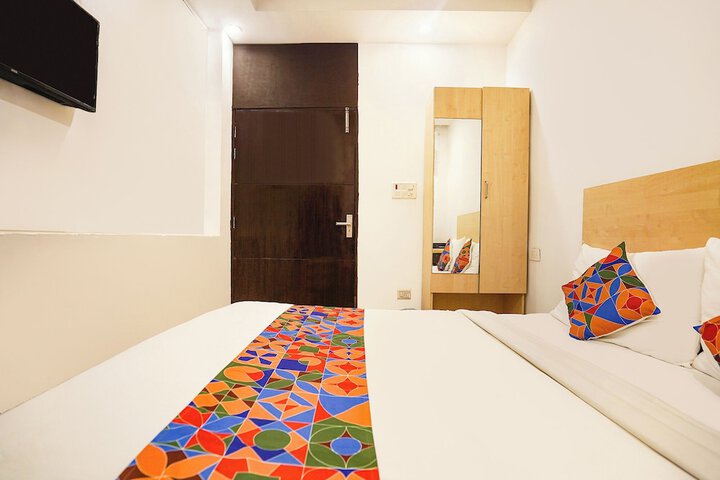 Room 20 of 34