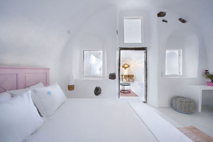 Room 8 of 294