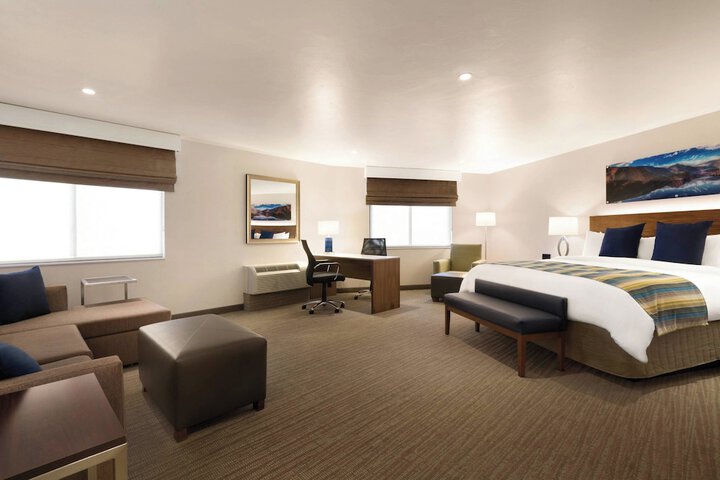 Room 16 of 39