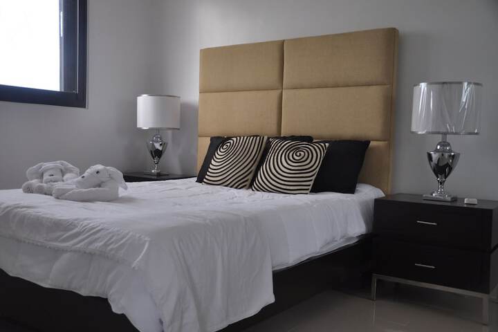 Room 5 of 53