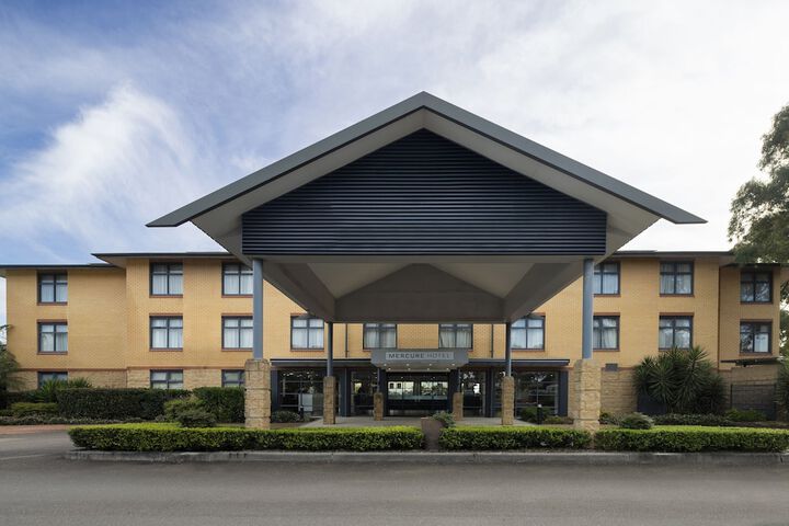 Hotel 72 of 76