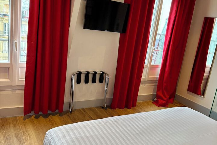 Room 76 of 105