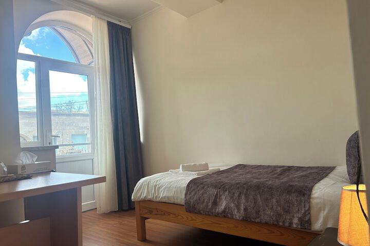 Room 37 of 75