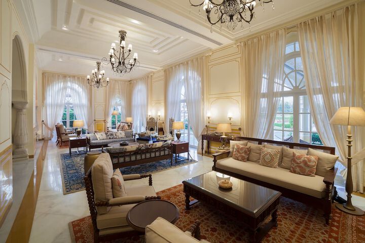 Hotel Lobby
