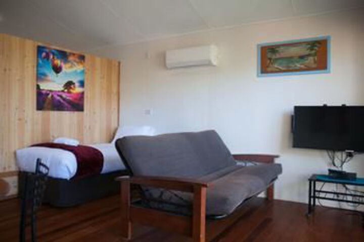 Room 11 of 13