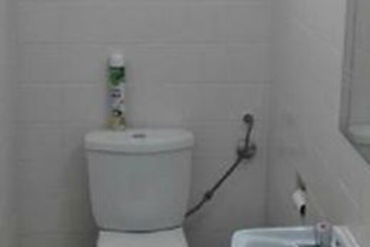 Room 2 of 11