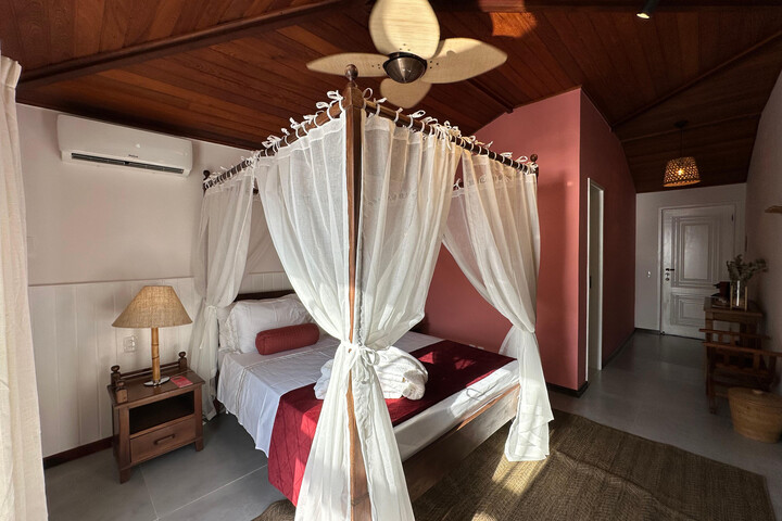 Room 47 of 221