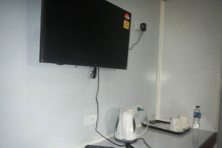 Room 30 of 80