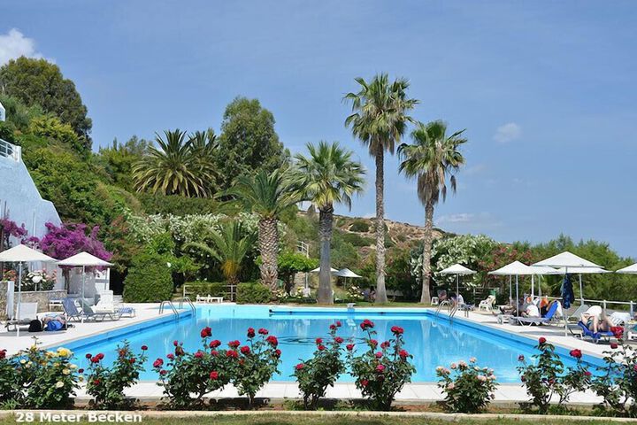 Hotel with Pool