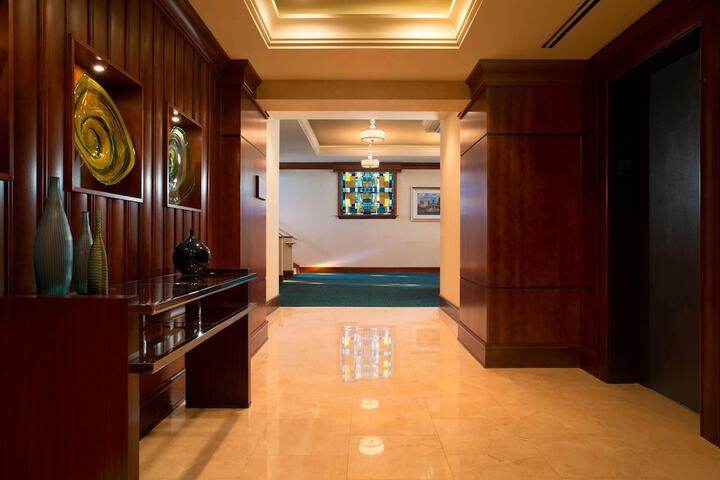 Meeting facility