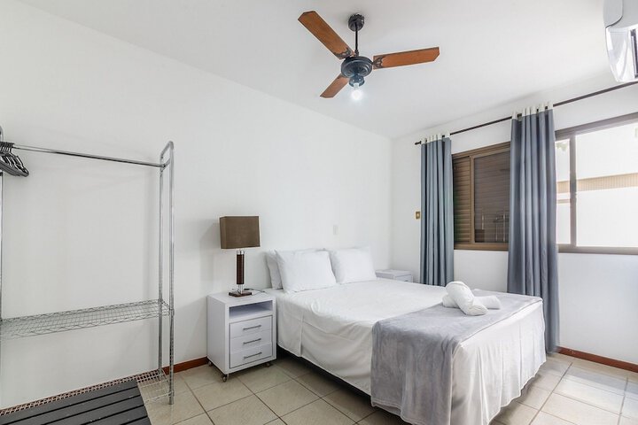 Room 2 of 23