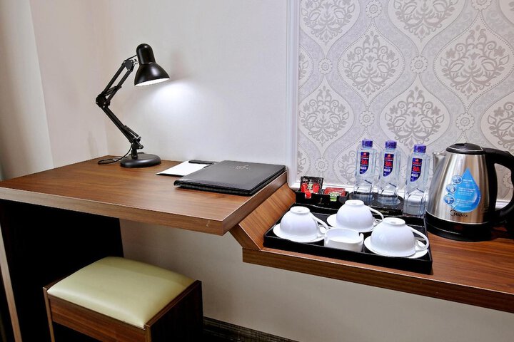 Room 32 of 54