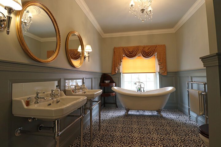 Room 15 of 19