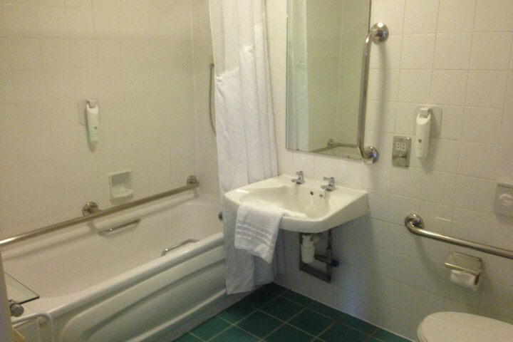 Room 19 of 131