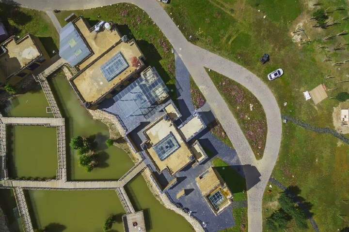 Hotel 6 of 8