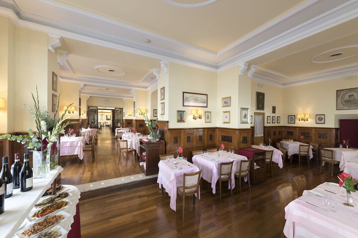 Dining 57 of 83