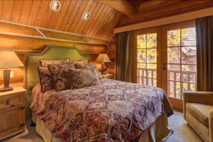 Room 21 of 24
