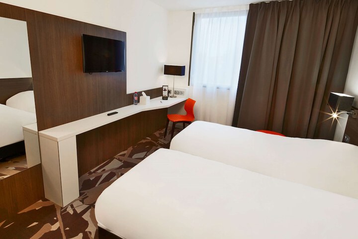 Room 21 of 51