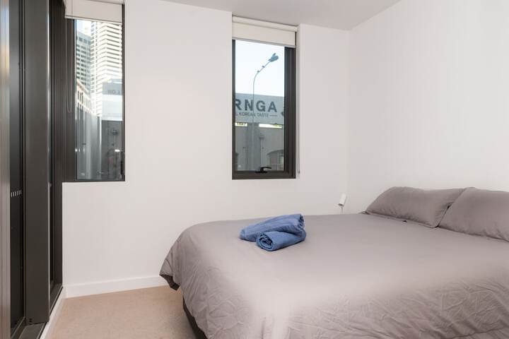 Room 2 of 19