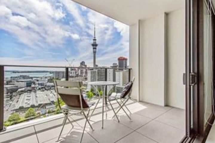 Modern Harbour View Penthouse