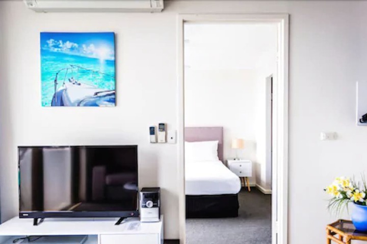 Room 42 of 96