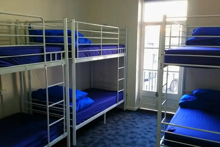 Room 7 of 15