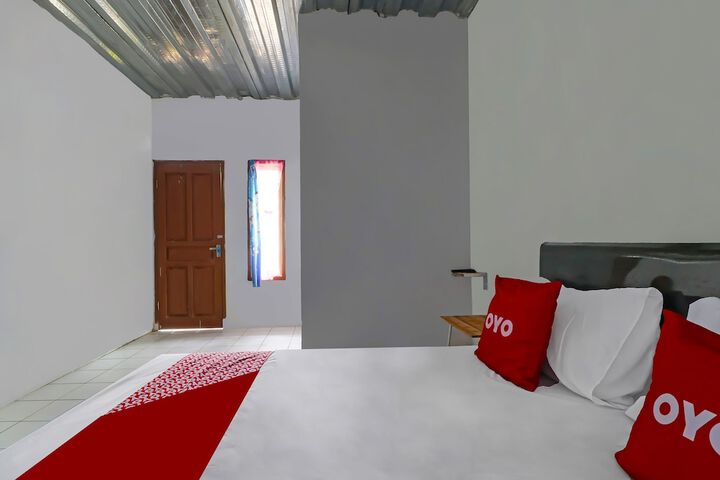 Room 11 of 21