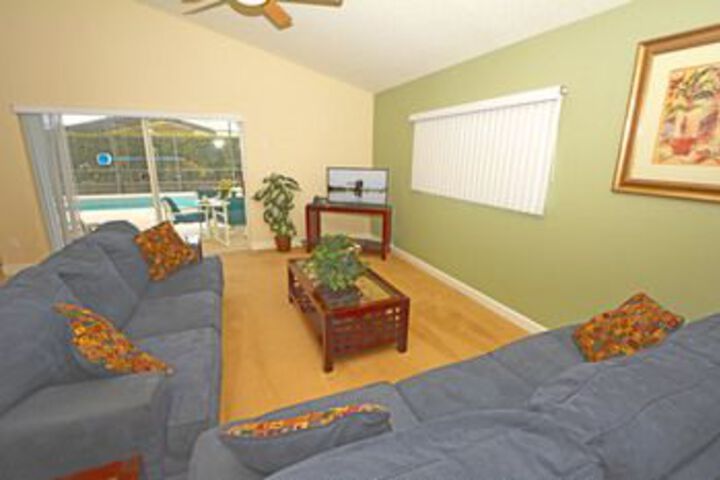 Room 10 of 23